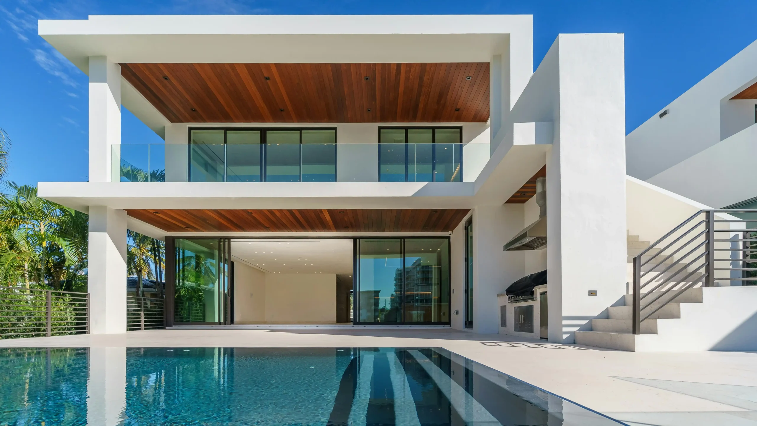pool & leisure