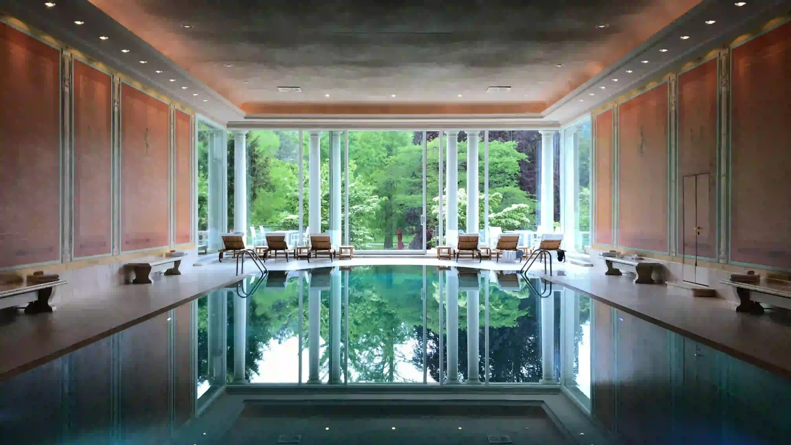 Spa and wellness hot pool