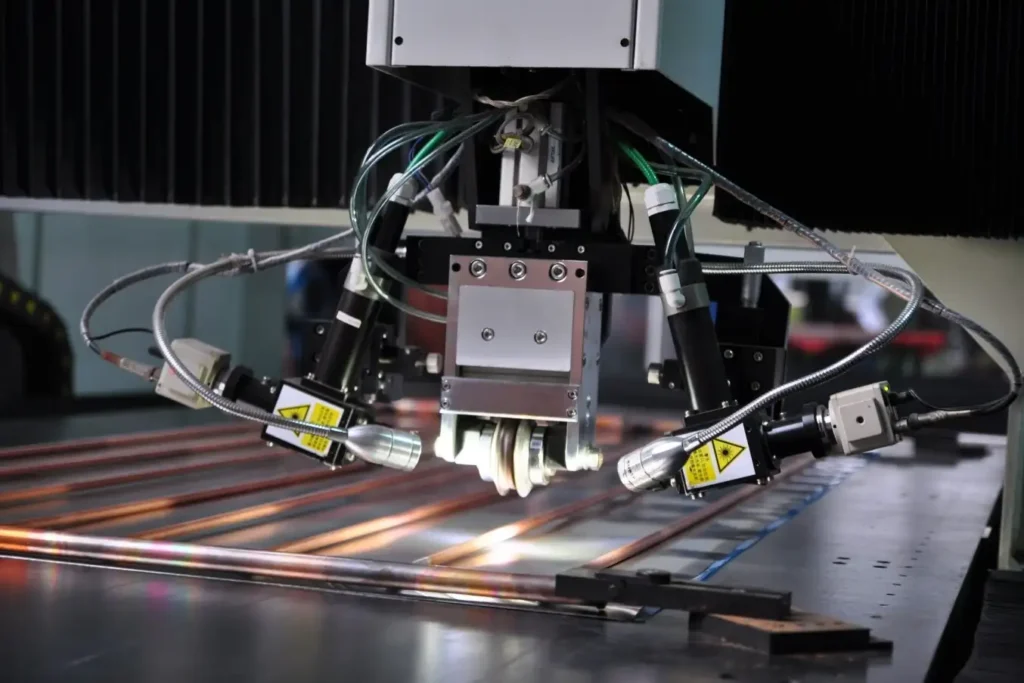Production of flat-plate pressurized solar collectors